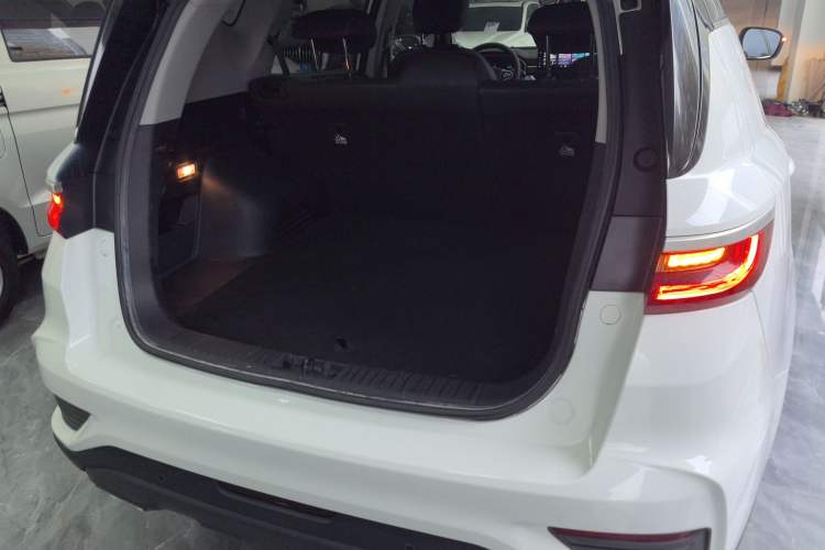 Used Geely Auto Vision X6 2020 1.4T CVT Luxury Edition
