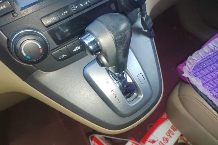 Used Honda CR-V 2010 2.4L automatic four-wheel drive luxury version