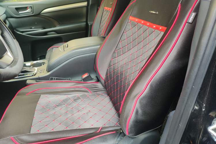 Used Toyota Highlander 2018 2.0T Two-Wheel Drive Luxury Edition 7 Seats China VI Standard