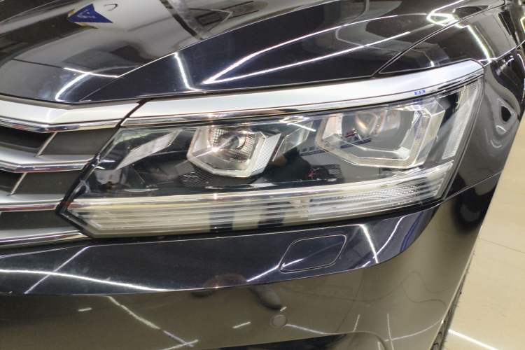 Used Volkswagen Passat 2017 330TSI DSG Prestige Edition Left Front Headlight