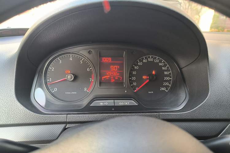 Used Volkswagen Jetta 2013 1.6L Manual Fashion Edition