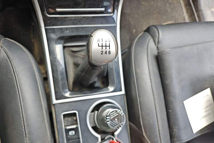 Used Haval H2 2016 Red-Label 1.5T Manual Two-Wheel Drive Luxury Model