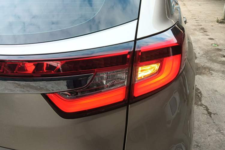 Used Honda UR-V 2017 370TURBO 2WD Prestige Edition China V