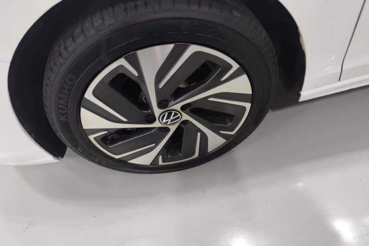 Used Volkswagen Bora 2024 200TSI DSG EnjoyDrive PRO Edition Left Front Wheel Hub