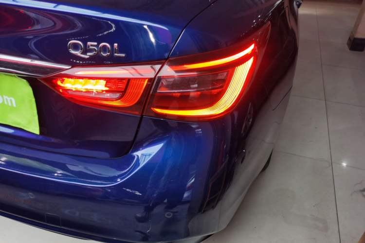 Used Infiniti Q50L 2018 2.0T Comfort Edition China V Standard
