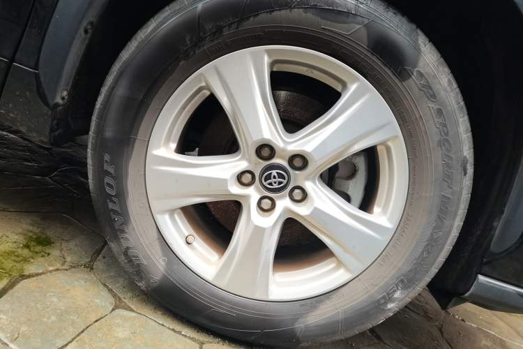 Used Toyota Highlander 2023 2.5L Smart Electric Hybrid Dual-Engine Two-Wheel Drive Elite Version 5 Seats Right Front Wheel Hub