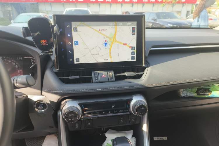 Used Toyota RAV4 2021 2.0L CVT Two-Wheel Drive Fashion PLUS Edition Audio And AC Panel