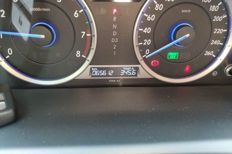 Used Honda Crosstour 2014 2.4L Luxury Edition Odometer Close Up