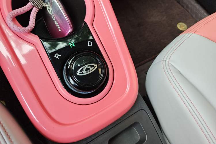 Used Chery QQ Little Ant 2022 Sweet Pink Edition Half-Sugar Version 3-Cell Lithium 30kW 301km