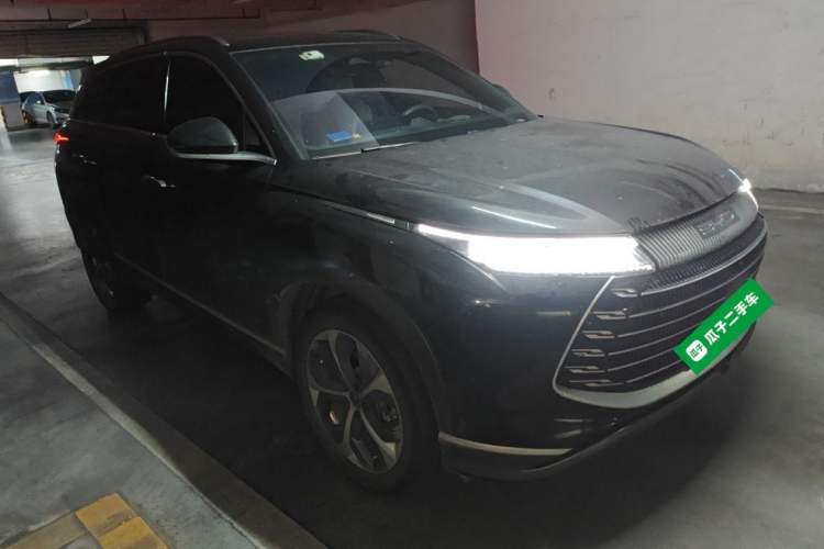 Used BYD Frigate 07 2023 DM-i 100KM Prestige Model Front Right 45 Deg