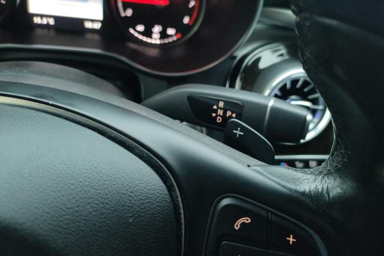 Used Mercedes-Benz GLC 2019 GLC 260 L 4MATIC Dynamic Model
