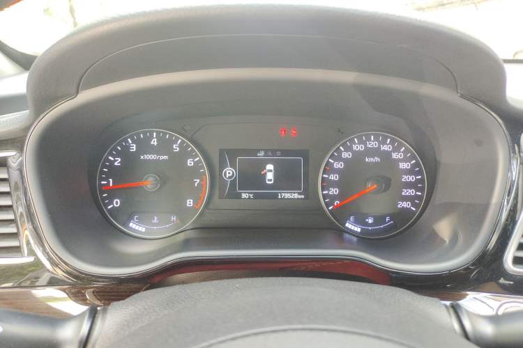 Used Kia K4 2014 1.8L Automatic DLX