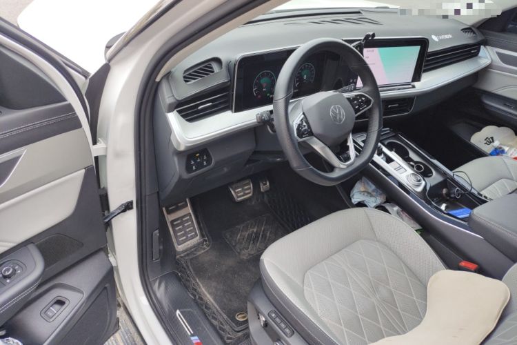 Used Volkswagen Tavendor 2023 380TSI Four-Wheel Drive R-Line Cruise Edition
