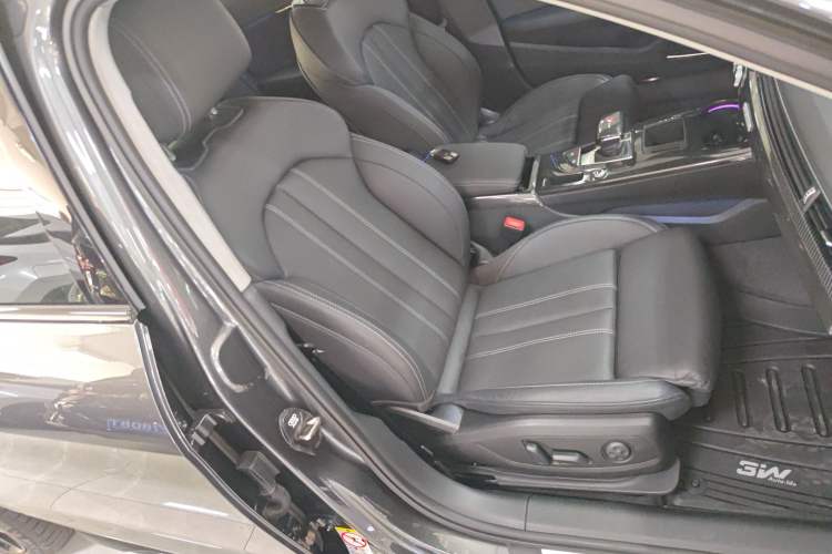 Used Audi A4L 2020 40 TFSI Luxury Dynamic Model