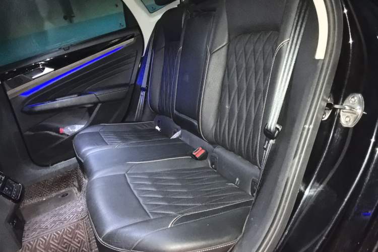 Used Volkswagen Passat 2020 330TSI Prestige Edition China VI Standard Left Rear Seat