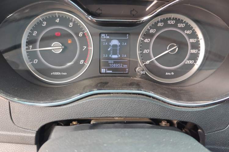 Used Baojun 560 2016 1.8L Manual Luxury Edition