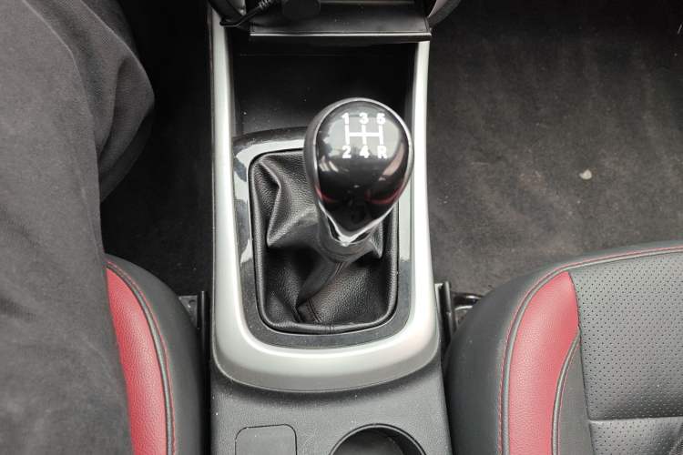 Used CHANGAN Eado 2013 1.6L Manual Junkuo Model China IV Standard
