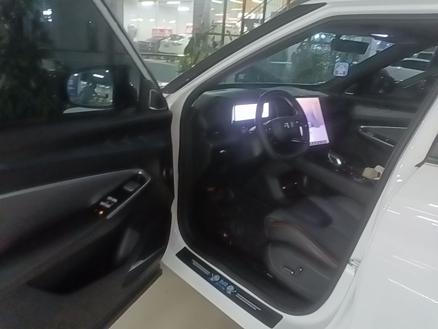 Geely Auto Emgrand X7 Sport 2023 Boyue COOL 1.5TD Smart Connect+ — снимка 18