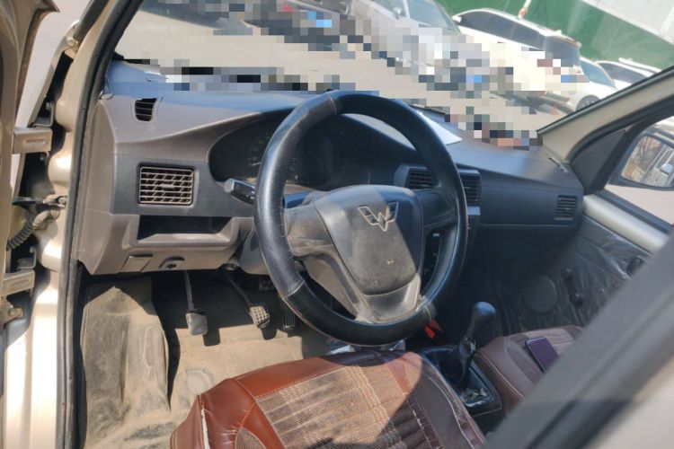 Used Wuling Rongguang 2019 1.5L Extended-Body Van Base Model with 2 Seats Center Console