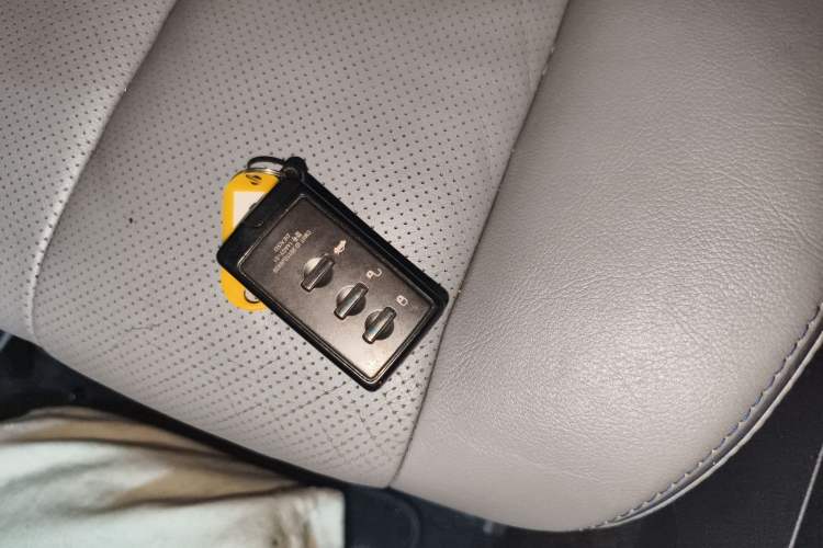 Used Subaru Outback 2014 2.5i Yashang Deluxe Edition
