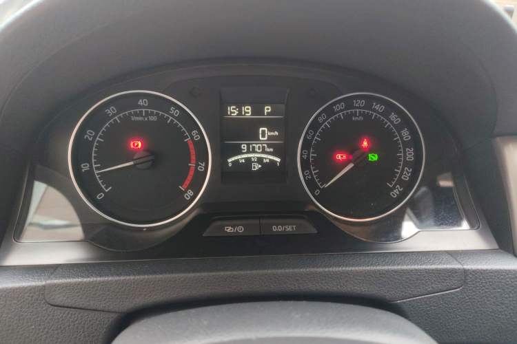 Used Skoda Rapid Spaceback 2014 1.6L Automatic Enjoyment Edition