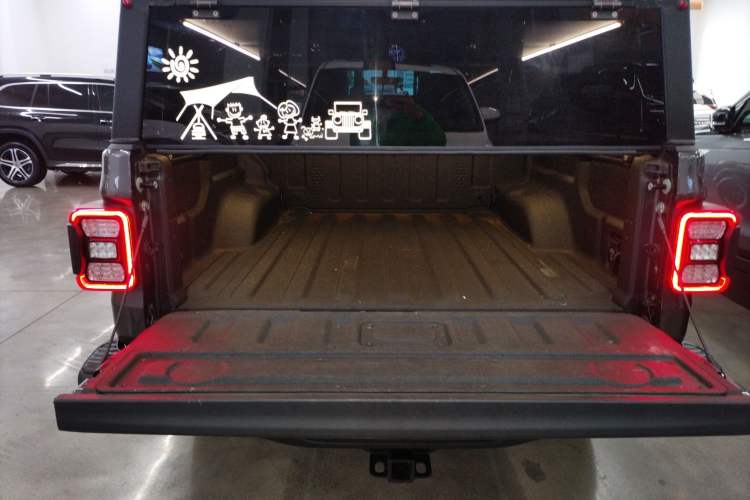 Used Jeep Gladiator 2022 3.6L Pioneer Edition
