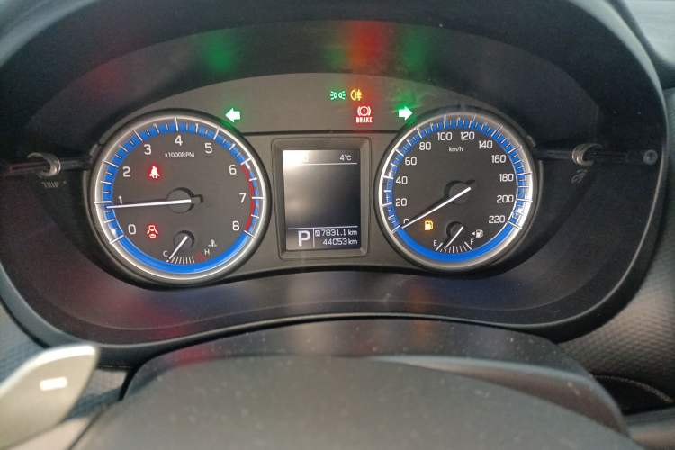 Used Suzuki S-Cross 2015 1.4T Automatic Two-Wheel Drive Prestige Model
