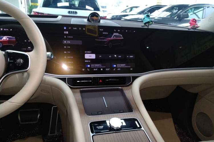 Used Hima AITO M9 2025 Extended-Range Ultra Version 52 kWh 6-Seater