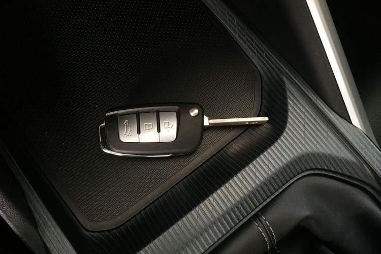 Used Geely Auto Emgrand 2022 4th Generation 1.5L Manual Luxury Model Interior 1