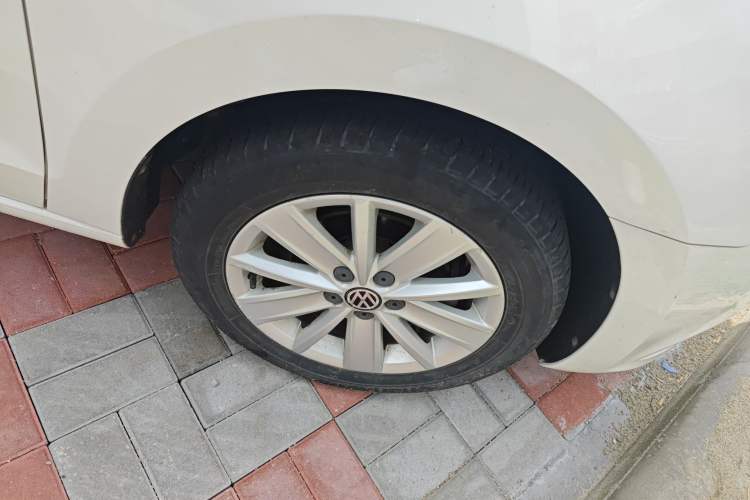 Used Volkswagen Jetta 2015 Zhuihui Edition 1.6L Manual Comfort Model
