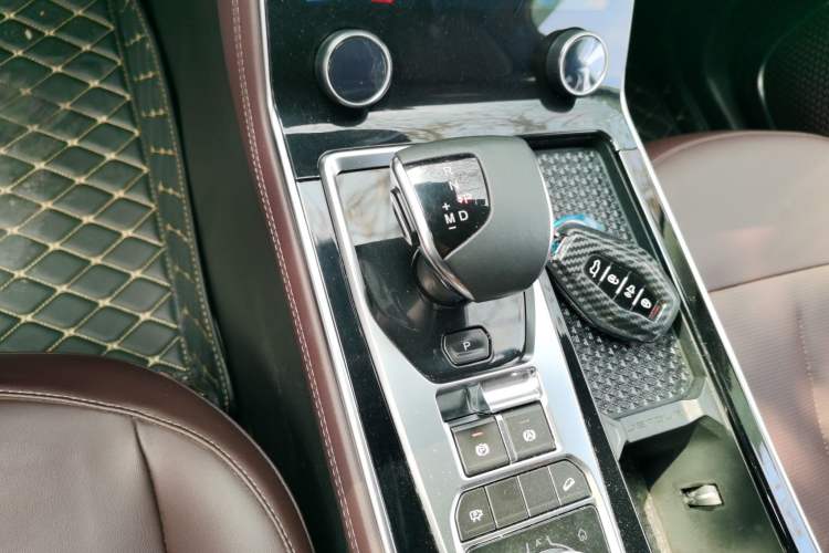 Used JETOUR X90 2022 Zilong 2.0T DCT Changsheng Edition 7-Seater
