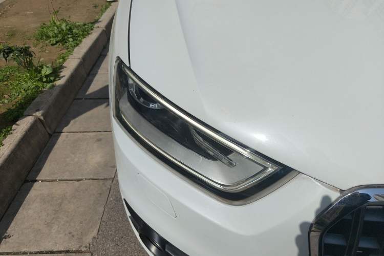 Used Audi Q3 2015 30 TFSI Comfort Model
