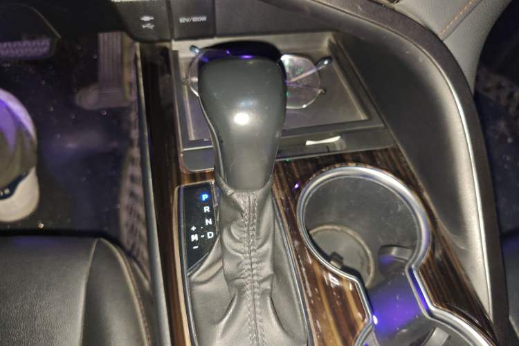 Used Toyota Camry 2019 Revised Version 2.0G Luxury Edition