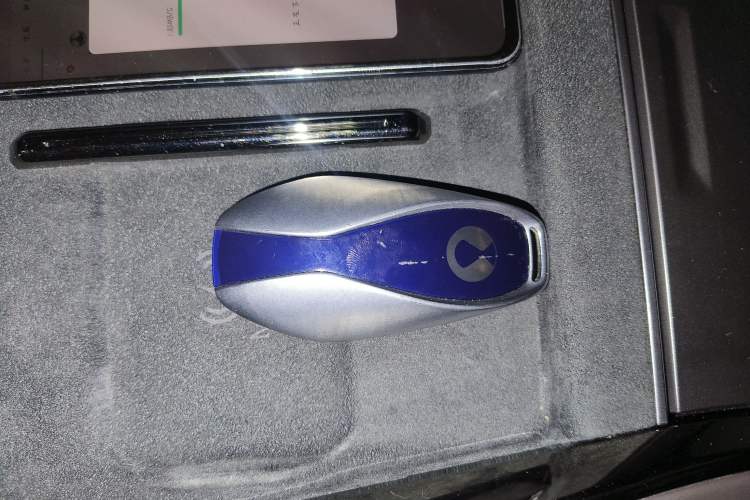 Used Denza Z9 2024 1100 km Four-Wheel Drive Max Version
