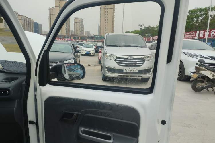 Used Wuling Zhiguang New Energy 2025 Standard Model