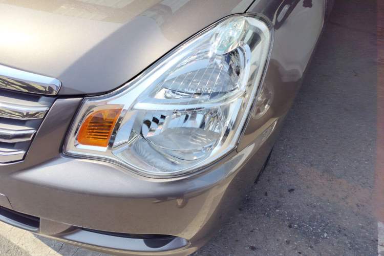 Used Nissan Sylphy 2018 Classic 1.6XE CVT Comfort Edition Left Front Headlight