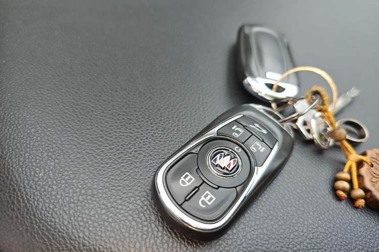 Used Buick GL8 2021 Land Cruiser Executive Class 652T Smart Luxury Model