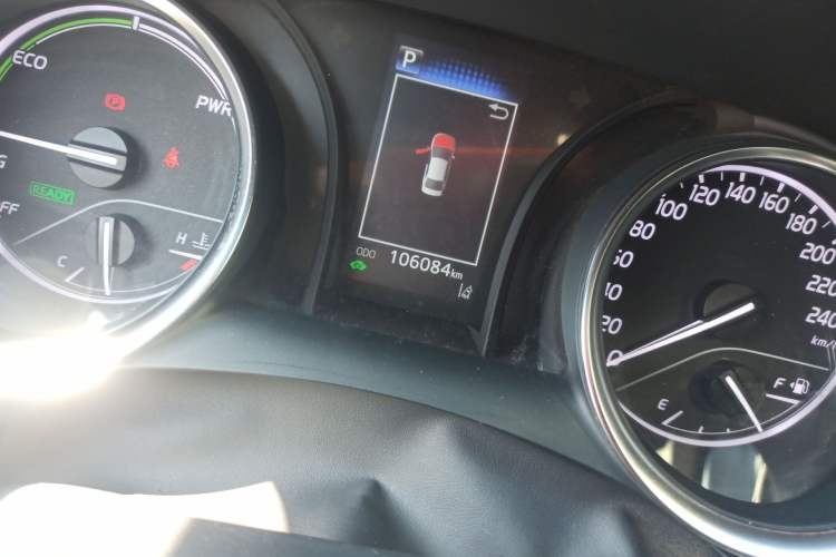 Used Toyota Camry 2021 Dual-Motor 2.5 HGVP Leading Edition Odometer Close Up