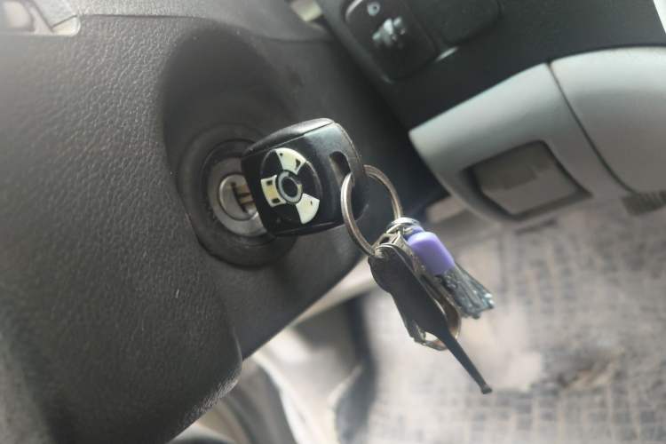 Used FORTHING Lingzhi 2018 M3 1.5L 7-Seater Standard Model Vehicle Key