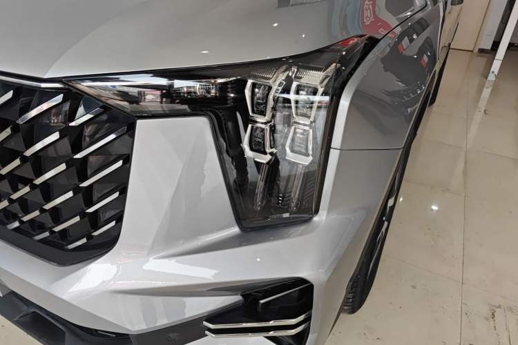 Used GAC Trumpchi GS8 2022 Flagship Series 2.0 TGDI Four-Wheel Drive Luxury Smart Connectivity Version (7 Seats)
