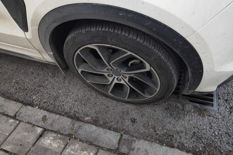 Used Lynk & Co 05 2020 2.0TD Two-Wheel Drive Shine Halo
