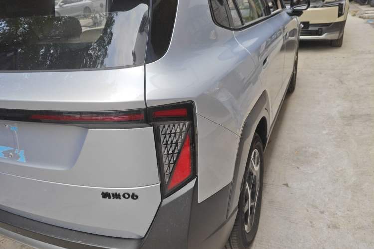 Used Dongfeng NAMMI 06 2025 401 Pro