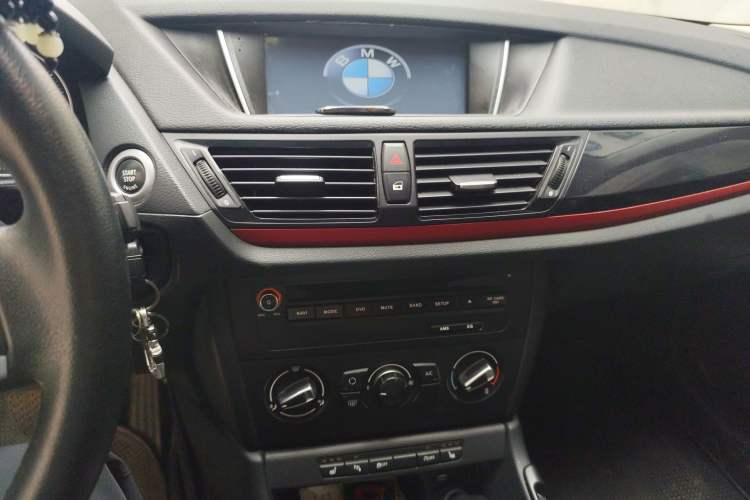 Used BMW X1 2014 sDrive18i Fashion Model
