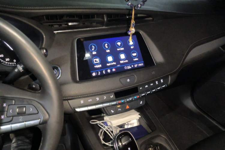 Used Cadillac XT4 2021 28T Two-Wheel Drive Leading Version
