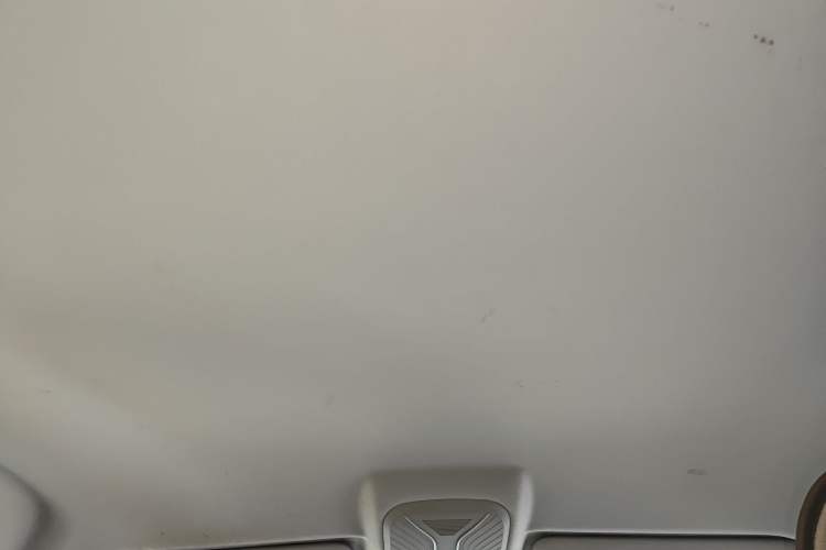 Used Haval H2 2018 Chuanxiang Edition Red Badge 1.5T Dual-Clutch Two-Wheel Drive Fashionable Model