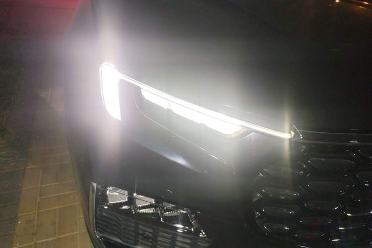 Used Ford Equator 2023 EcoBoost 225 Premier 7-Seater (2/3/2) Right Front Headlight