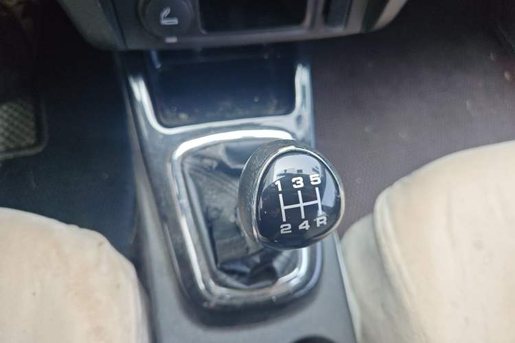 Used FORTHING Joyear S50 2016 1.5L Manual Luxury Model