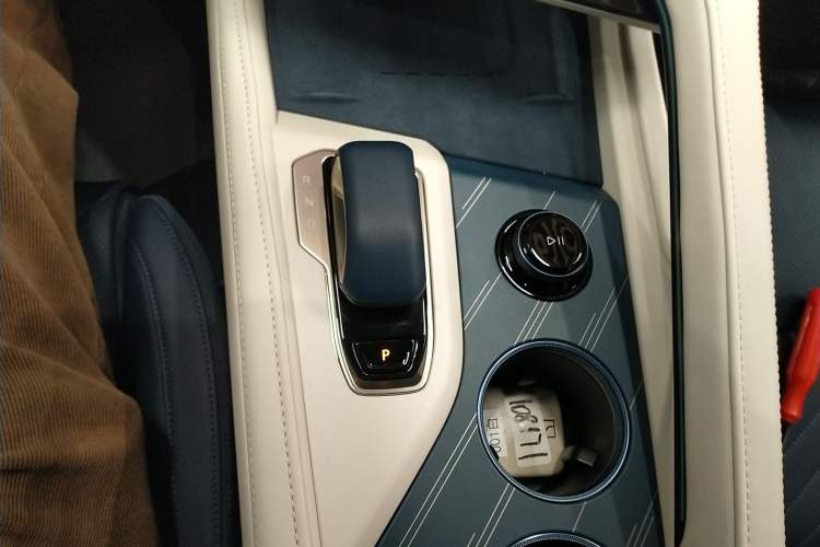 Used Zeekr 001 2025 YOU Edition 100 kWh All-Wheel Drive
