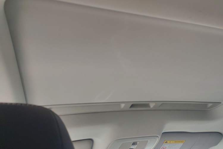 Used Roewe i5 2020 1.5L Automatic 4G Connect Luxury Flagship Edition