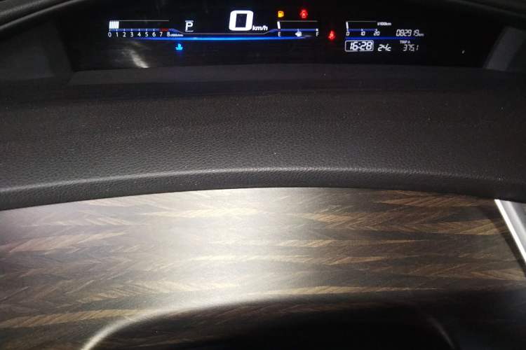 Used Honda Jade 2017 1.8L automatic Comfort version 5 seats